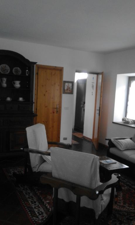 Casa Ramonda Pensionat Neive Rum bild